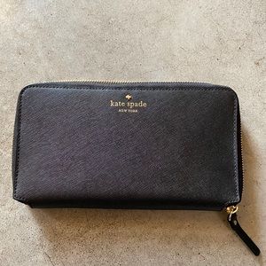Kate Spade travel wallet
